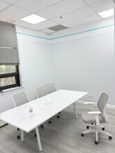 107 W Tryon Ave, Teaneck, NJ for lease Interior Photo- Image 1 of 18