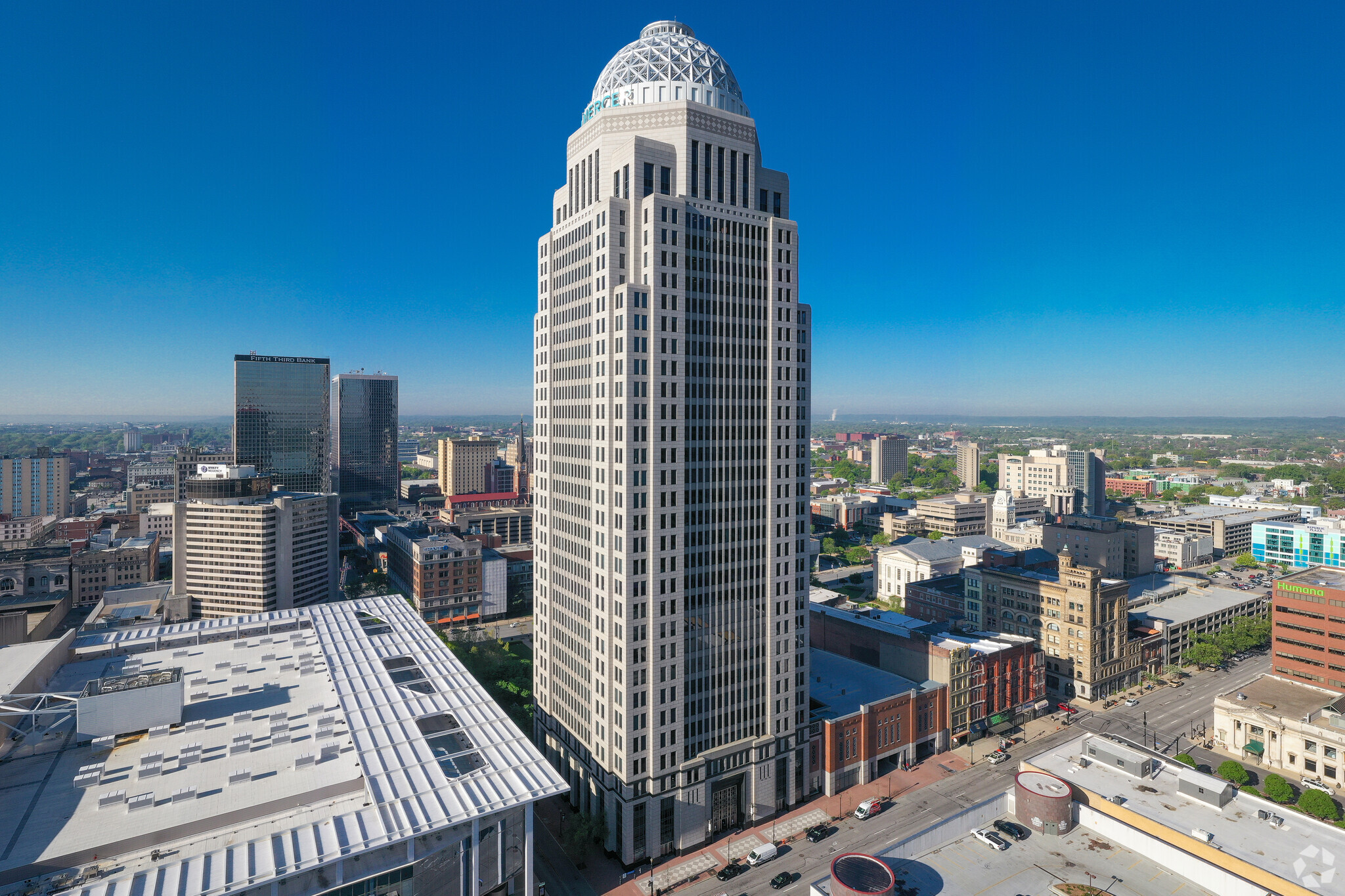 400 W Market St, Louisville, KY for lease Building Photo- Image 1 of 24