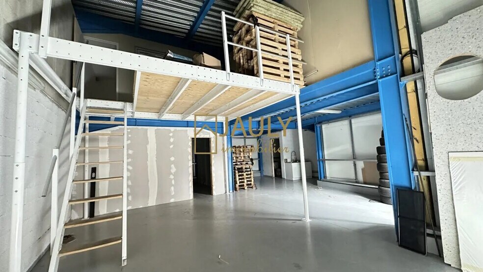 Flex in Mareuil-lès-Meaux for sale - Building Photo - Image 3 of 15