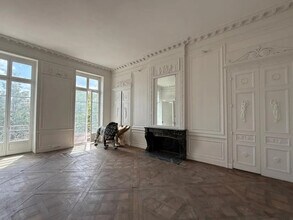 Office in Lyon for lease Building Photo- Image 1 of 4