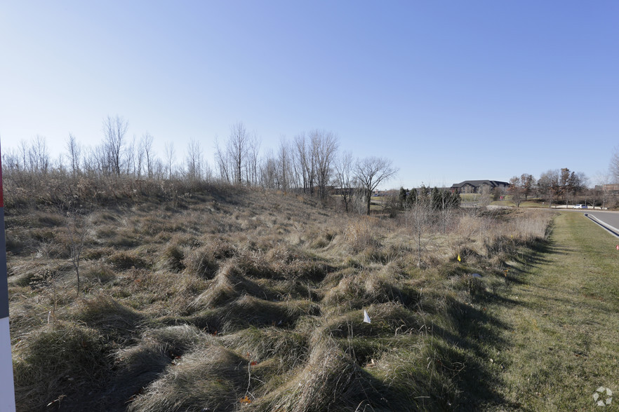 Eagle Point Blvd, Lake Elmo, MN for sale - Primary Photo - Image 1 of 1