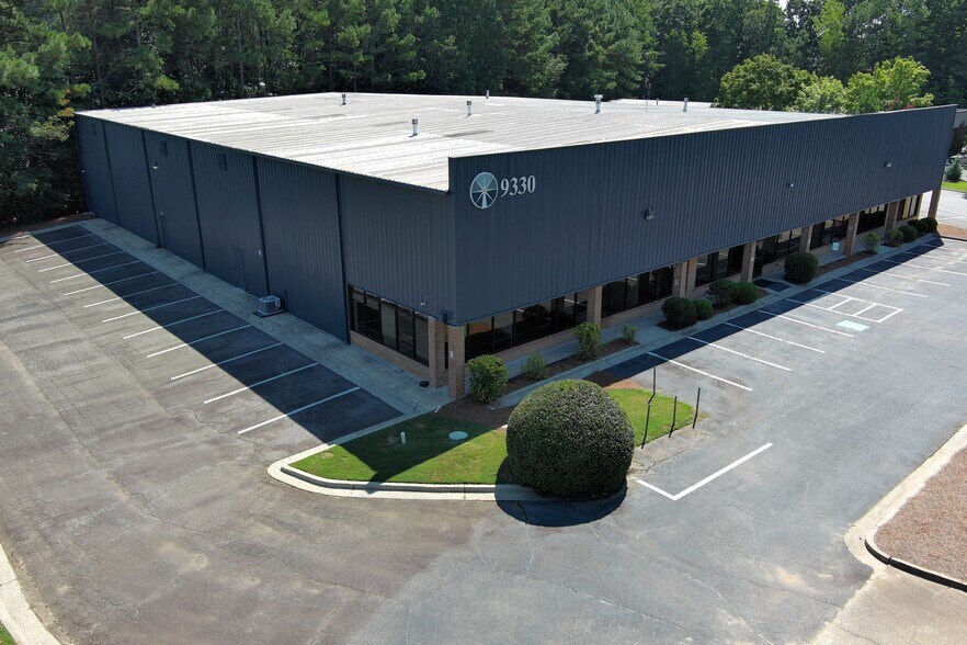 9330 Industrial Ter, Alpharetta, GA for lease - Building Photo - Image 1 of 3