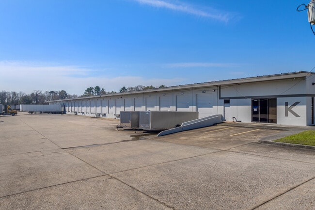 More details for 15925 Morales Rd, Houston, TX - Office, Industrial for Lease