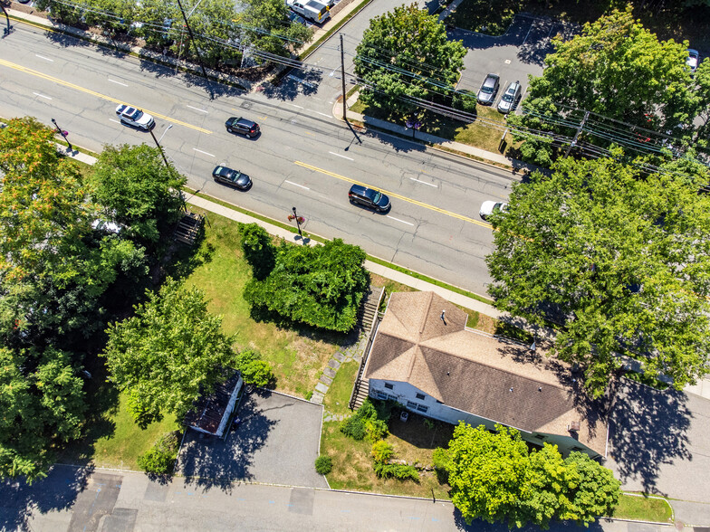 820 Bloomfield Ave, Verona, NJ for sale - Aerial - Image 2 of 28