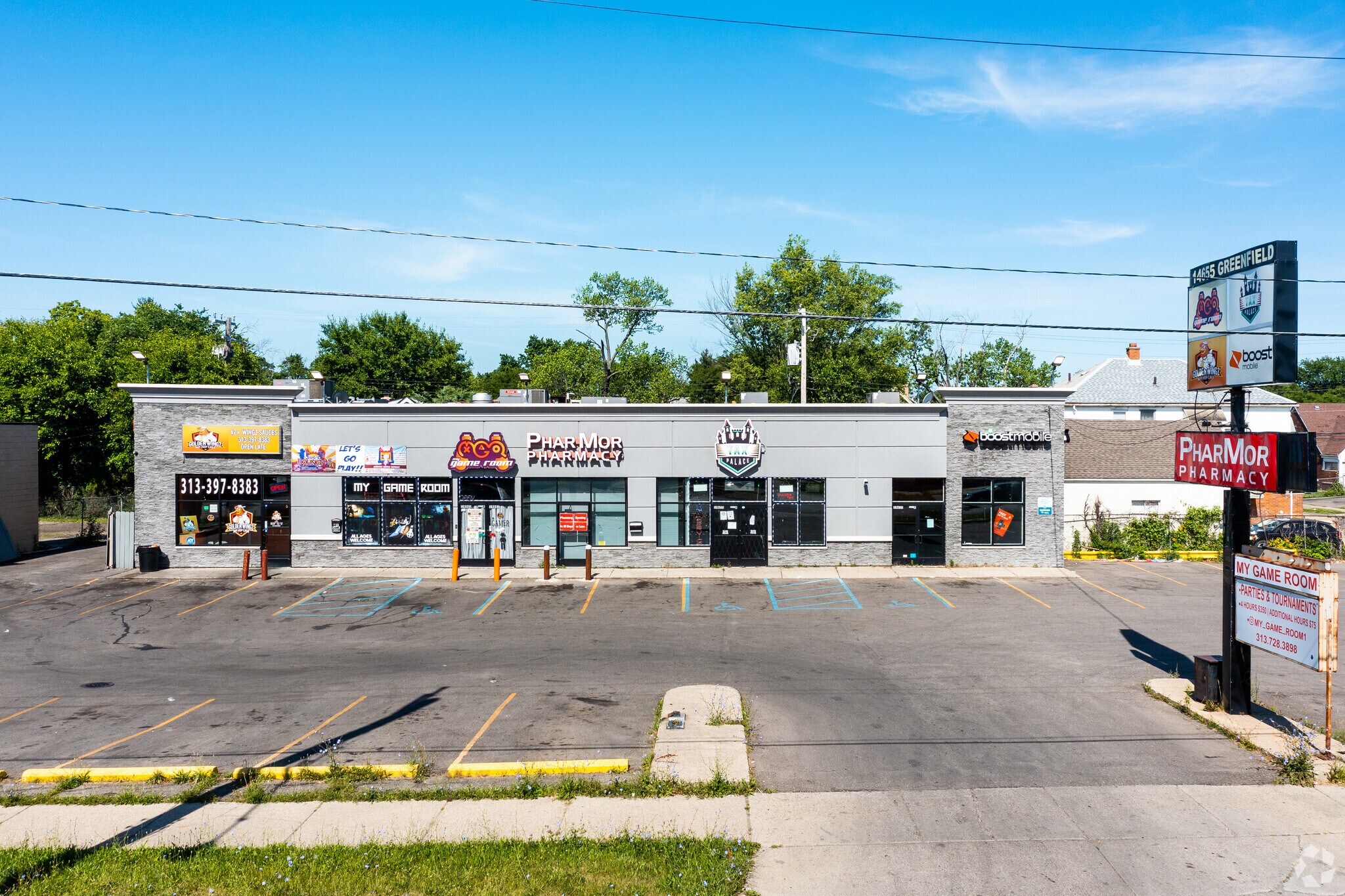 14655 Greenfield Rd, Detroit, MI 48227 Greenfield Shopping Center