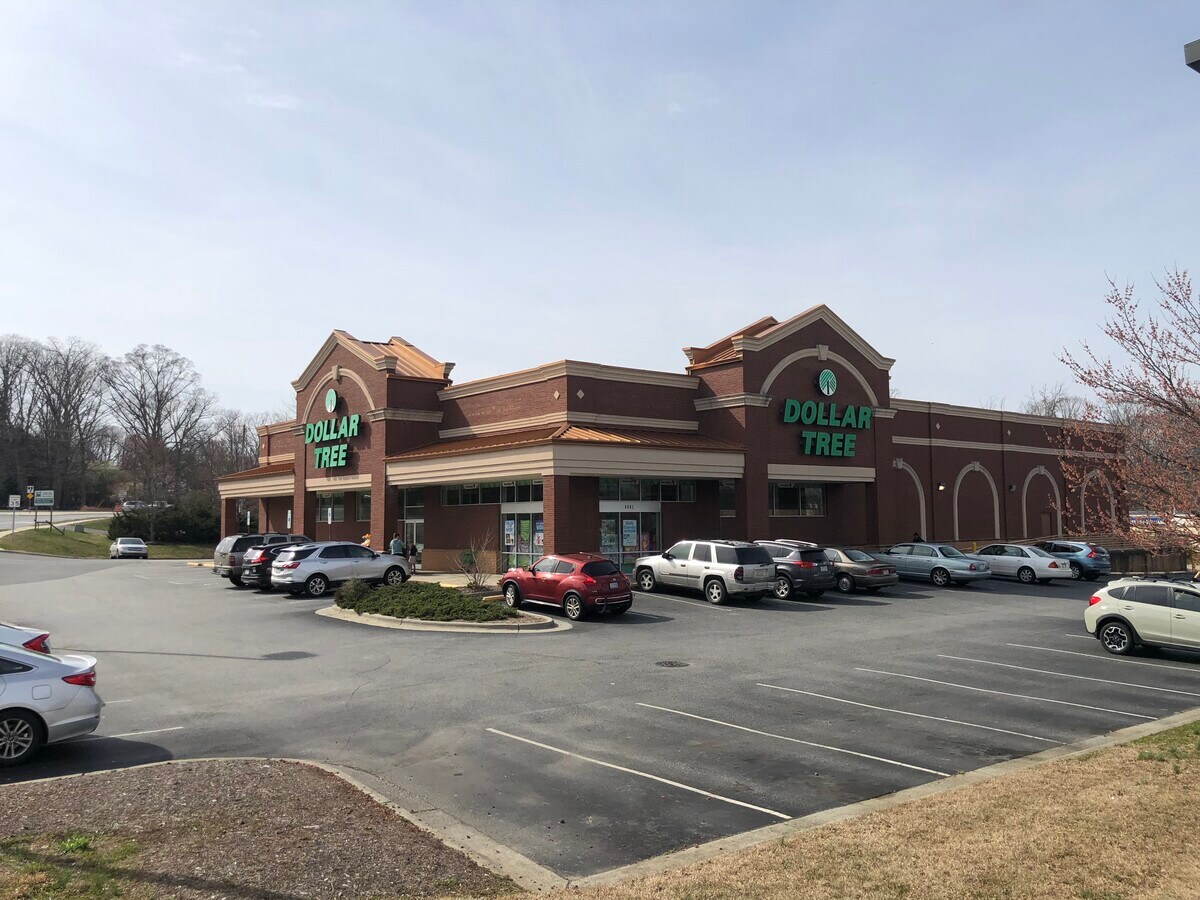 4001 Battleground Ave, Greensboro, NC 27410