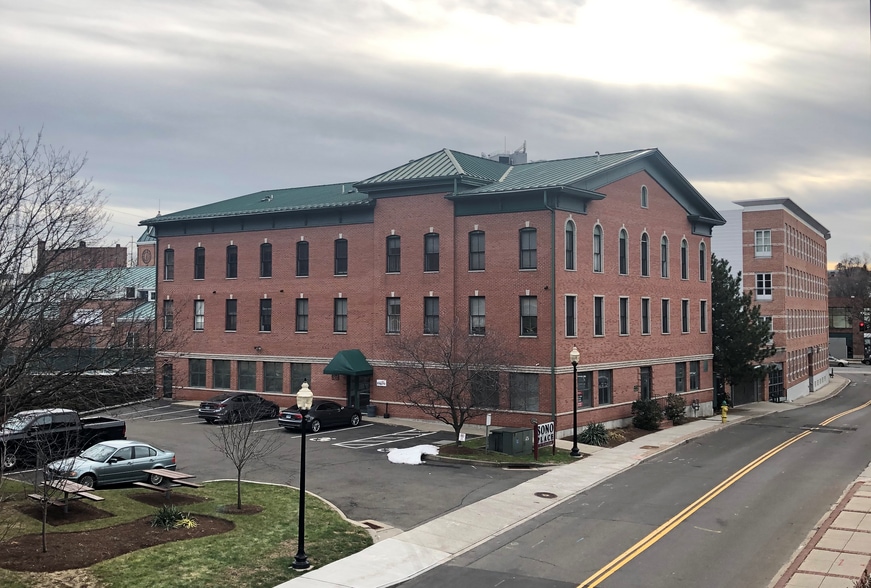 16-18 Ann St, Norwalk, CT for sale - Building Photo - Image 2 of 8