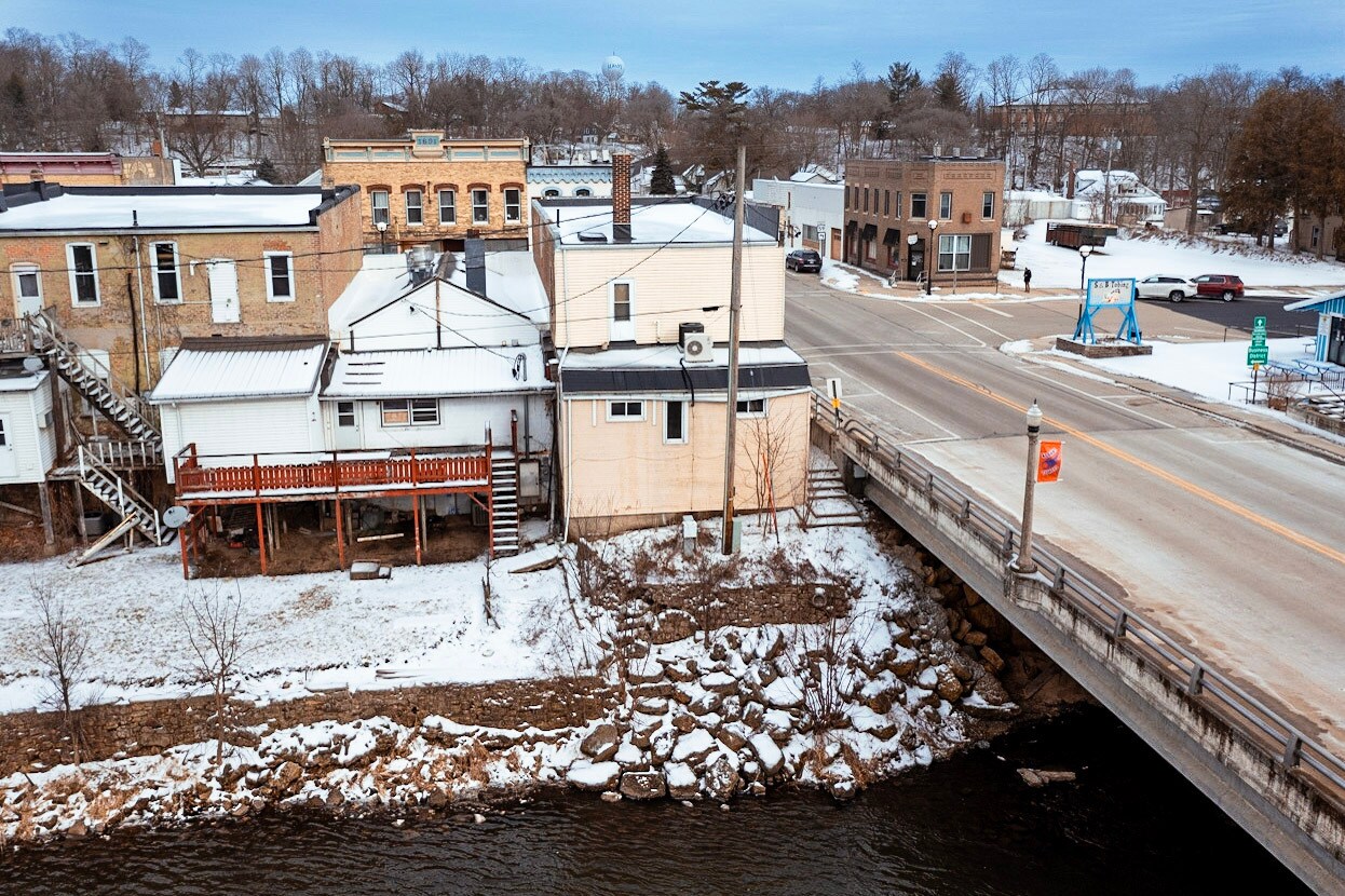 101 N Water St, Albany, WI 53502