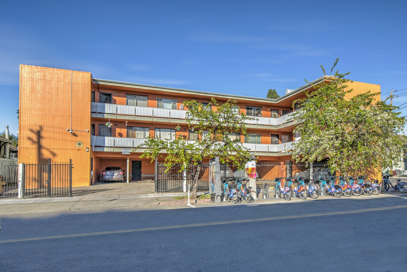 3201 Adeline St, Oakland, CA 94608