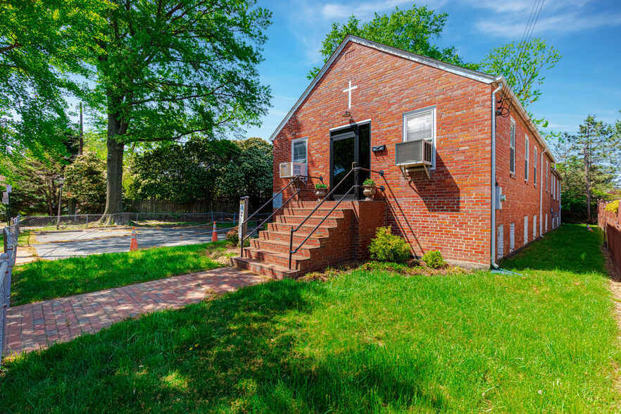 2300 Burke Ave, Alexandria, VA for sale - Building Photo - Image 1 of 1