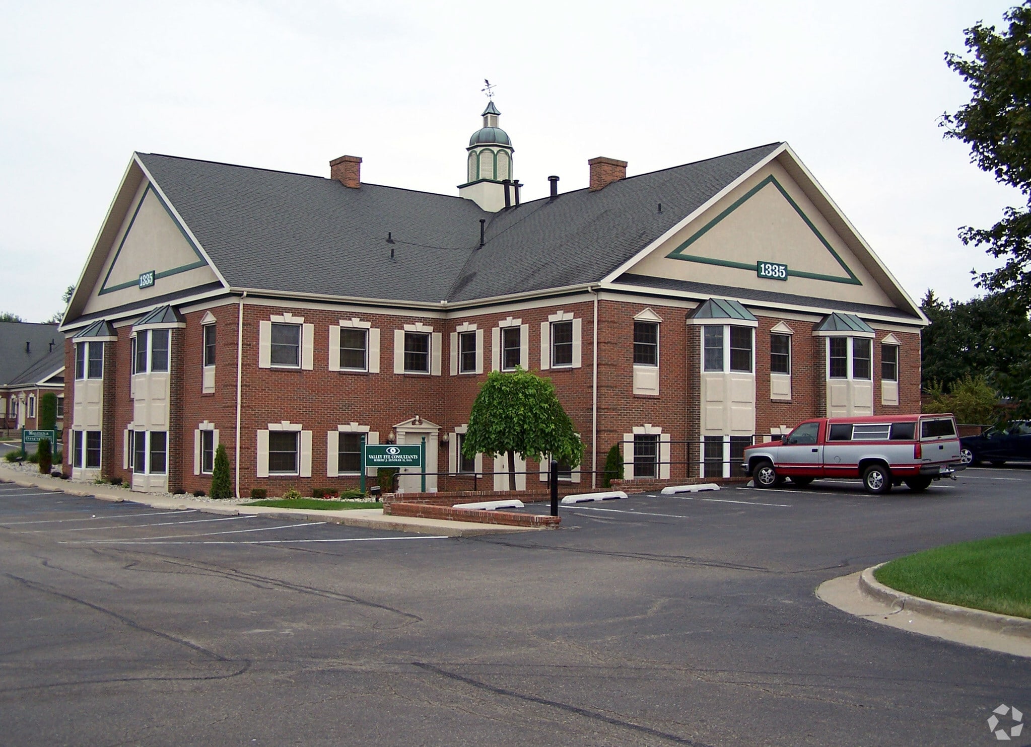 1335 S Linden Rd, Flint, MI for sale Building Photo- Image 1 of 1