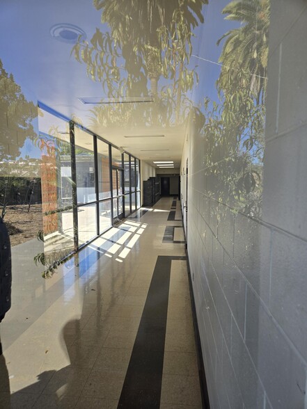 625 Coleman Ave, Los Angeles, CA for lease - Building Photo - Image 3 of 13