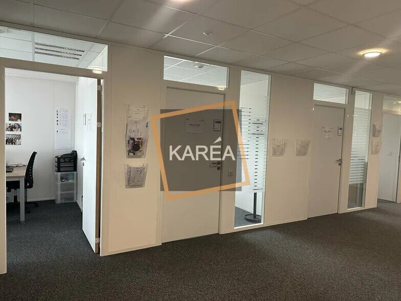 Office in Mareuil-lès-Meaux for sale - Interior Photo - Image 2 of 5