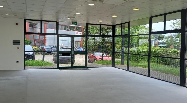 Linnell Way, Kettering for lease - Interior Photo - Image 2 of 6