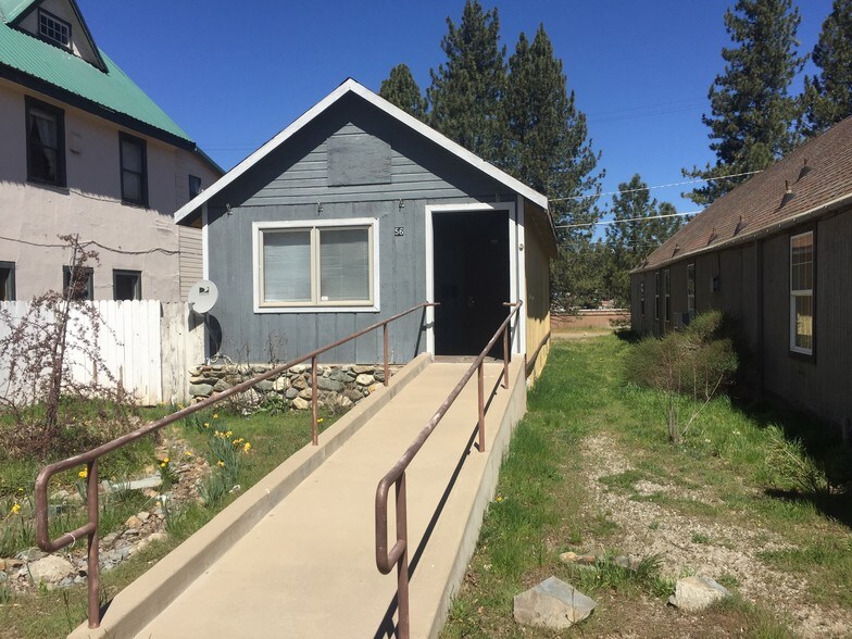 56 Commercial St, Portola, CA 96122