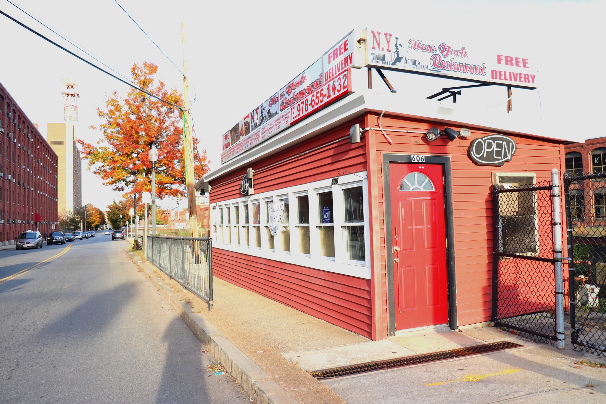 606 Canal St, Lawrence, MA for sale Primary Photo- Image 1 of 1