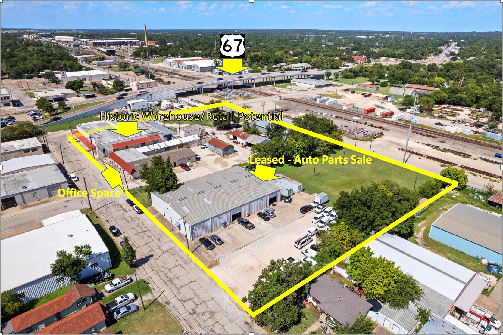 402 E Chambers St, Cleburne, TX for sale Primary Photo- Image 1 of 2