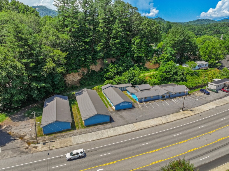 8275 Carolina Blvd, Clyde, NC for sale - Building Photo - Image 2 of 41