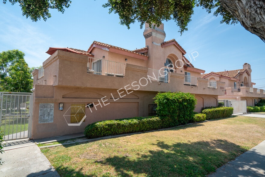 11932 207th St, Lakewood, CA for sale - Building Photo - Image 3 of 17