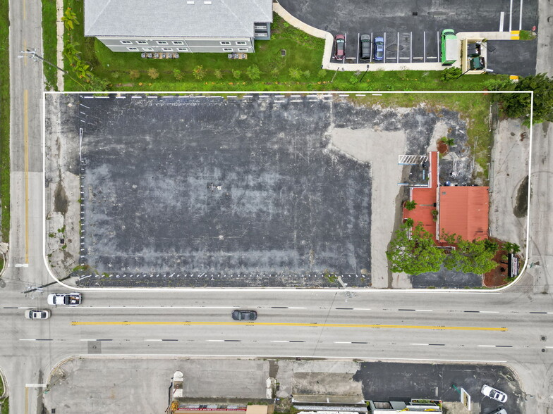 2744 Fowler St, Fort Myers, FL for sale - Building Photo - Image 2 of 27