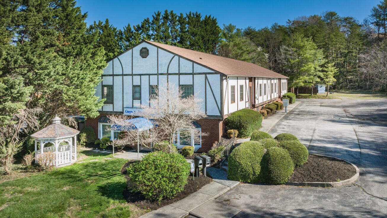 2222 Electric Rd, Roanoke, VA for sale Building Photo- Image 1 of 1