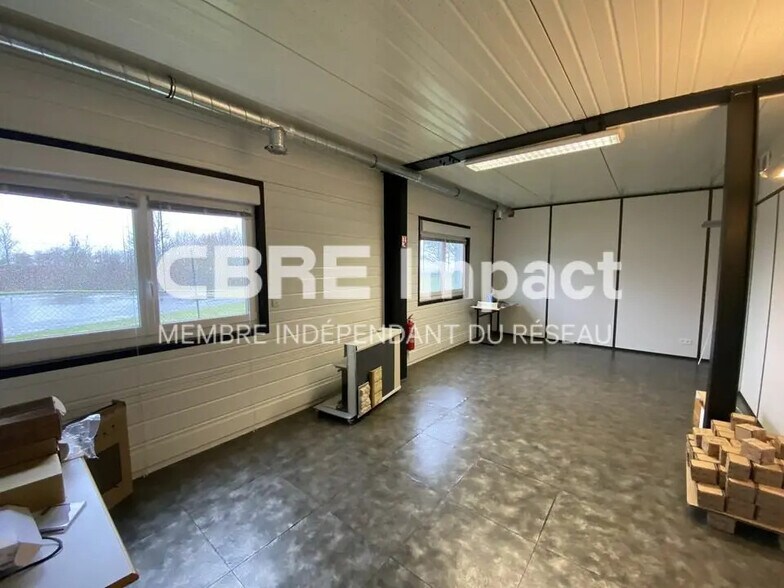 Office in Witry-lès-Reims for lease - Building Photo - Image 2 of 7