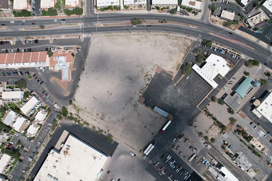 225 Shadow Mountain Dr, El Paso, TX for sale - Building Photo - Image 3 of 5