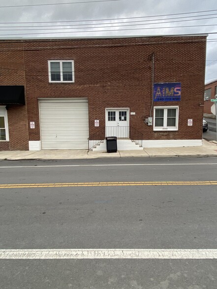 425 N Cameron St, Winchester, VA for sale - Building Photo - Image 1 of 22