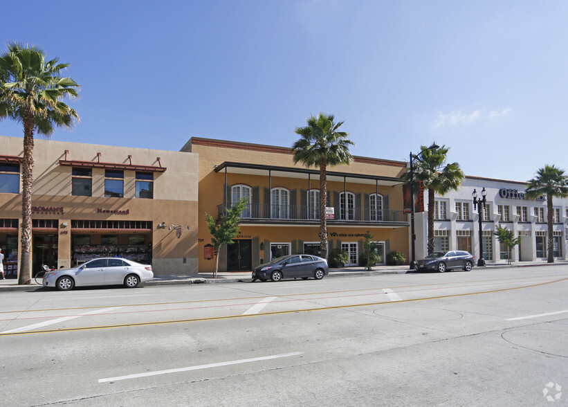 709 E Colorado Blvd, Pasadena, CA for lease - Building Photo - Image 3 of 8