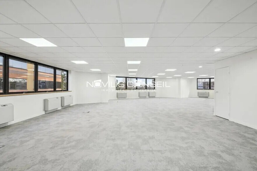 Office in Blagnac for lease - Interior Photo - Image 3 of 6