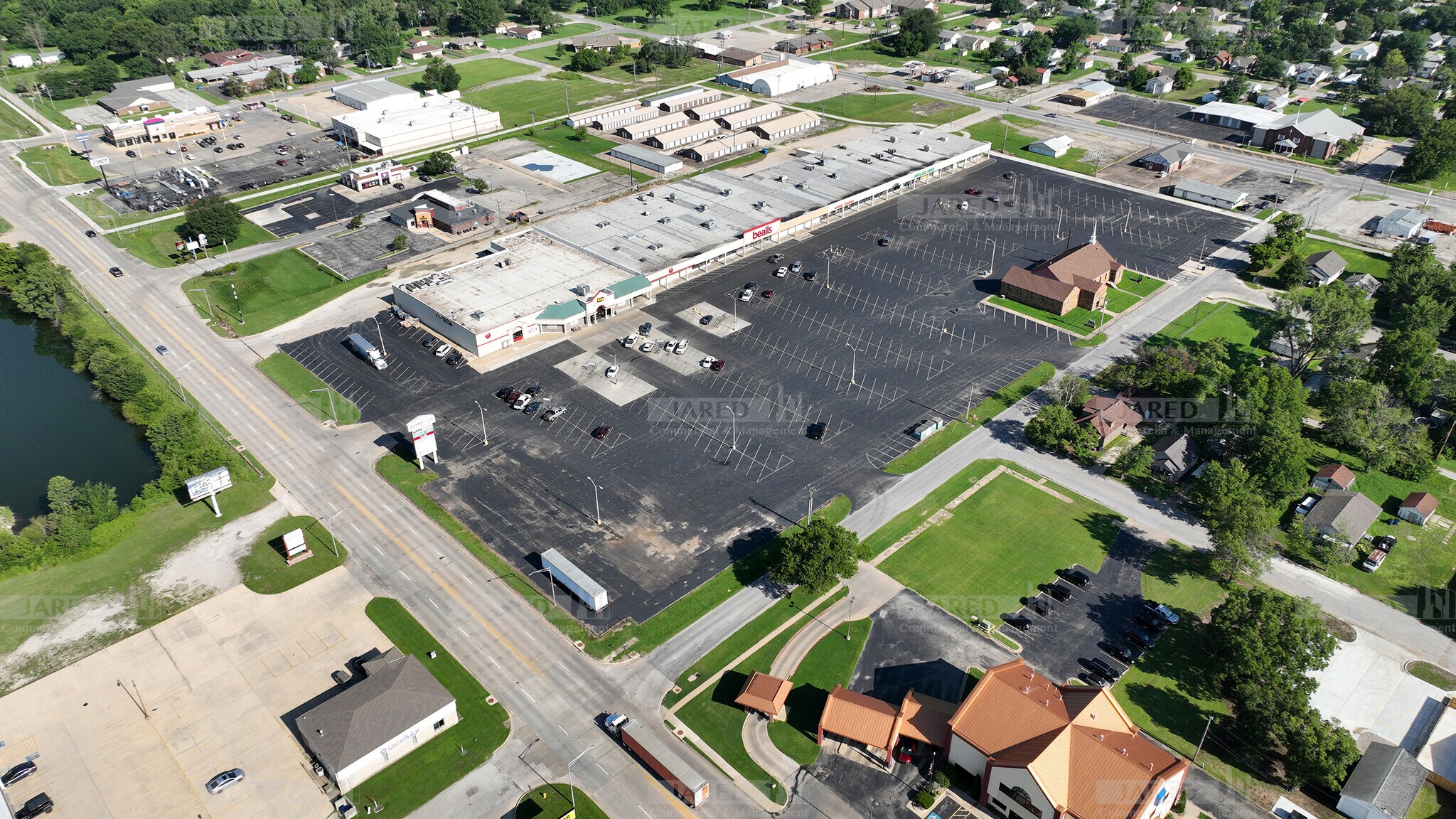 100 Hall St, Coffeyville, KS for lease Building Photo- Image 1 of 30
