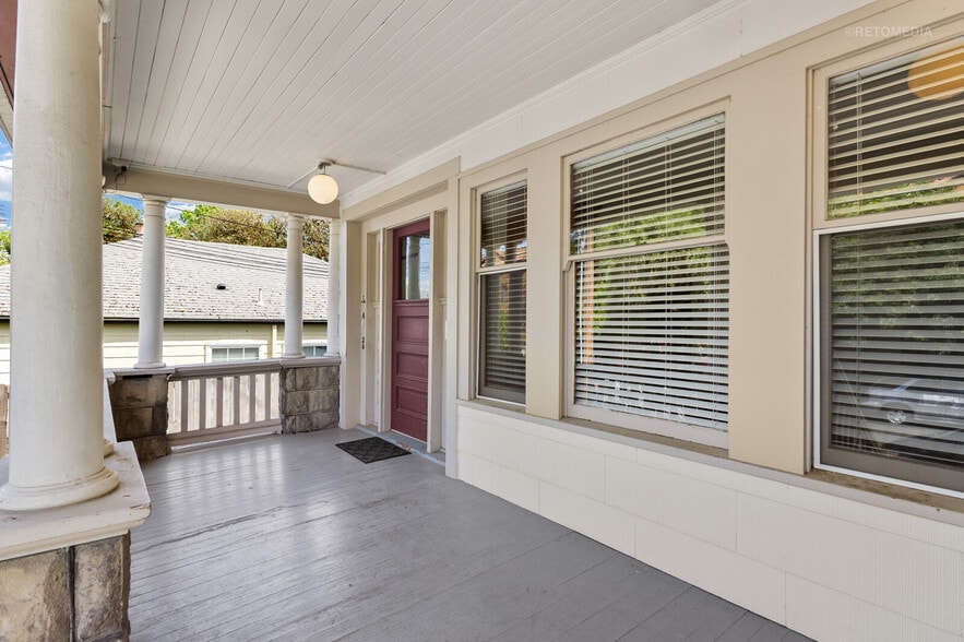 2222 NW Irving St, Portland, OR for sale - Building Photo - Image 3 of 39