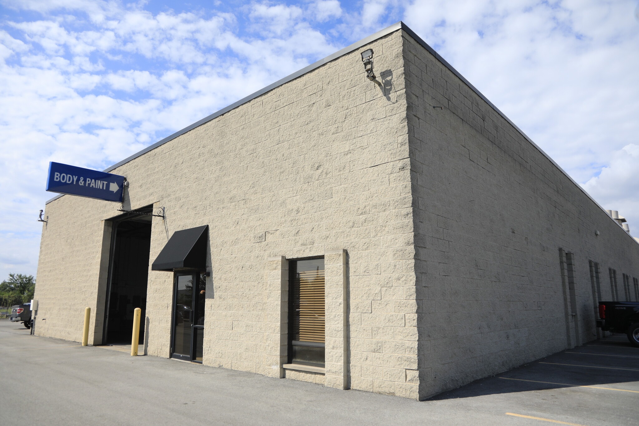 2080 Harlem Ave, Riverside, IL for lease Building Photo- Image 1 of 36