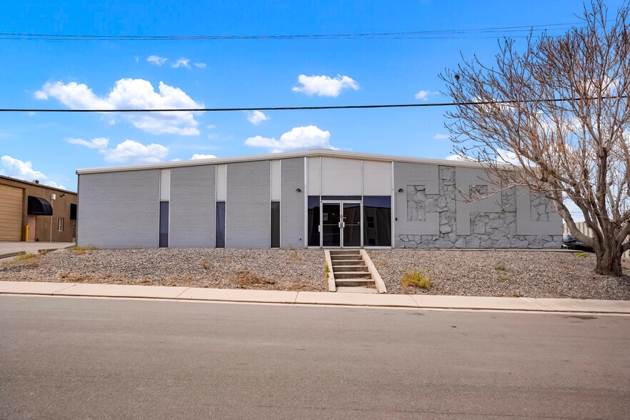 1900 W Yale Ave, Englewood, CO for sale - Building Photo - Image 1 of 7