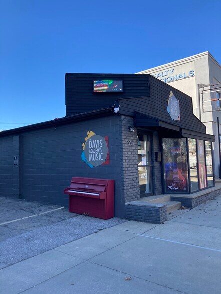 336 S Walnut St, Bloomington, IN for sale - Building Photo - Image 1 of 1