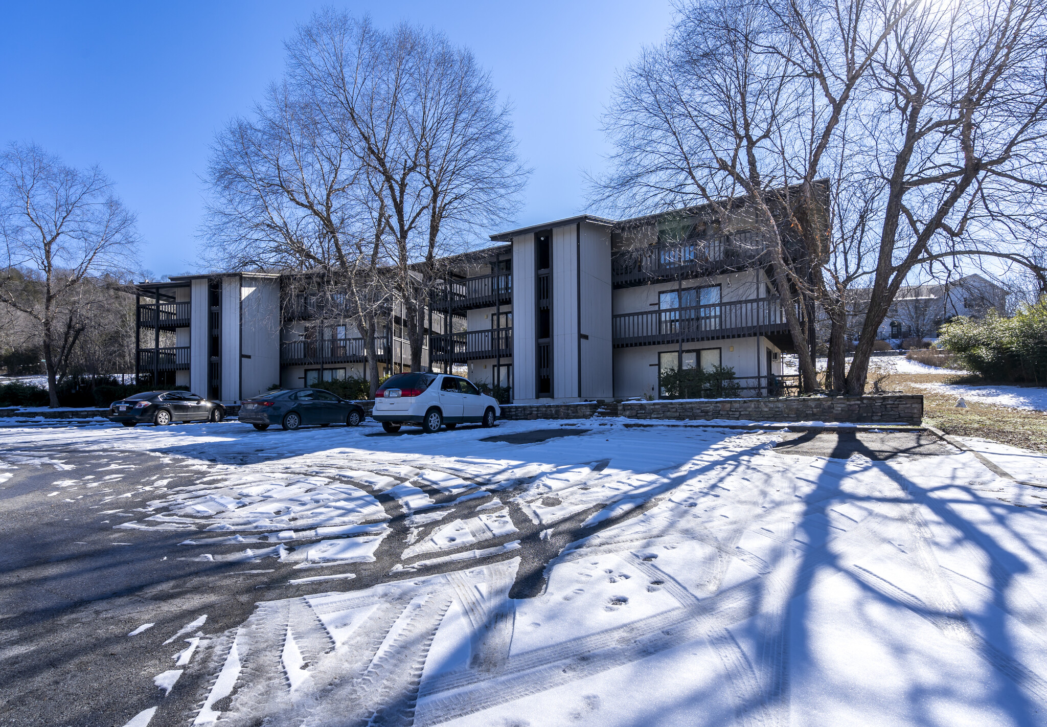 86 Hillside Ave, Holiday Island, AR for sale Building Photo- Image 1 of 17