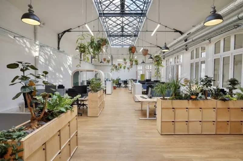 105 Rue La Fayette, Paris for lease - Building Photo - Image 1 of 1