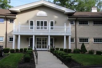 100 Broadway, North Haven, CT for lease Building Photo- Image 2 of 6