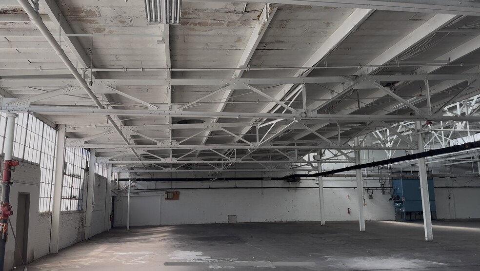 98 Highland Ave, Oaks, PA for lease - Building Photo - Image 3 of 4