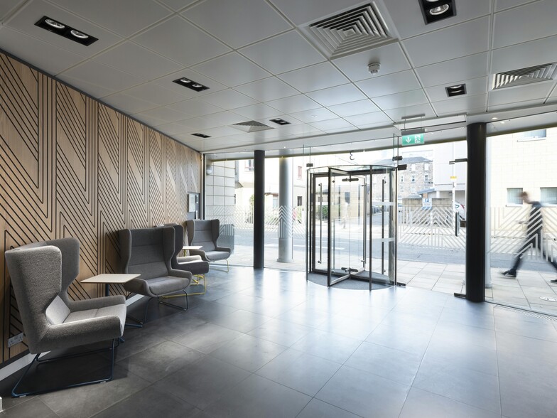 3 Ponton St, Edinburgh for lease - Building Photo - Image 3 of 4