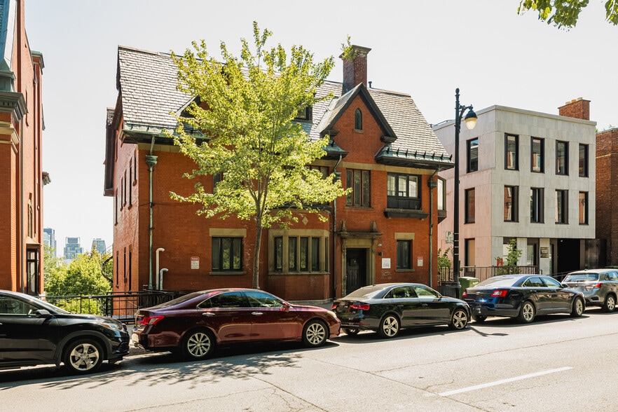 1290 Av Des Pins O, Montréal, QC for sale - Building Photo - Image 1 of 14