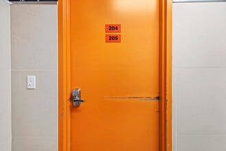 2227 N Federal Hwy, Hollywood, FL for lease Interior Photo- Image 1 of 7