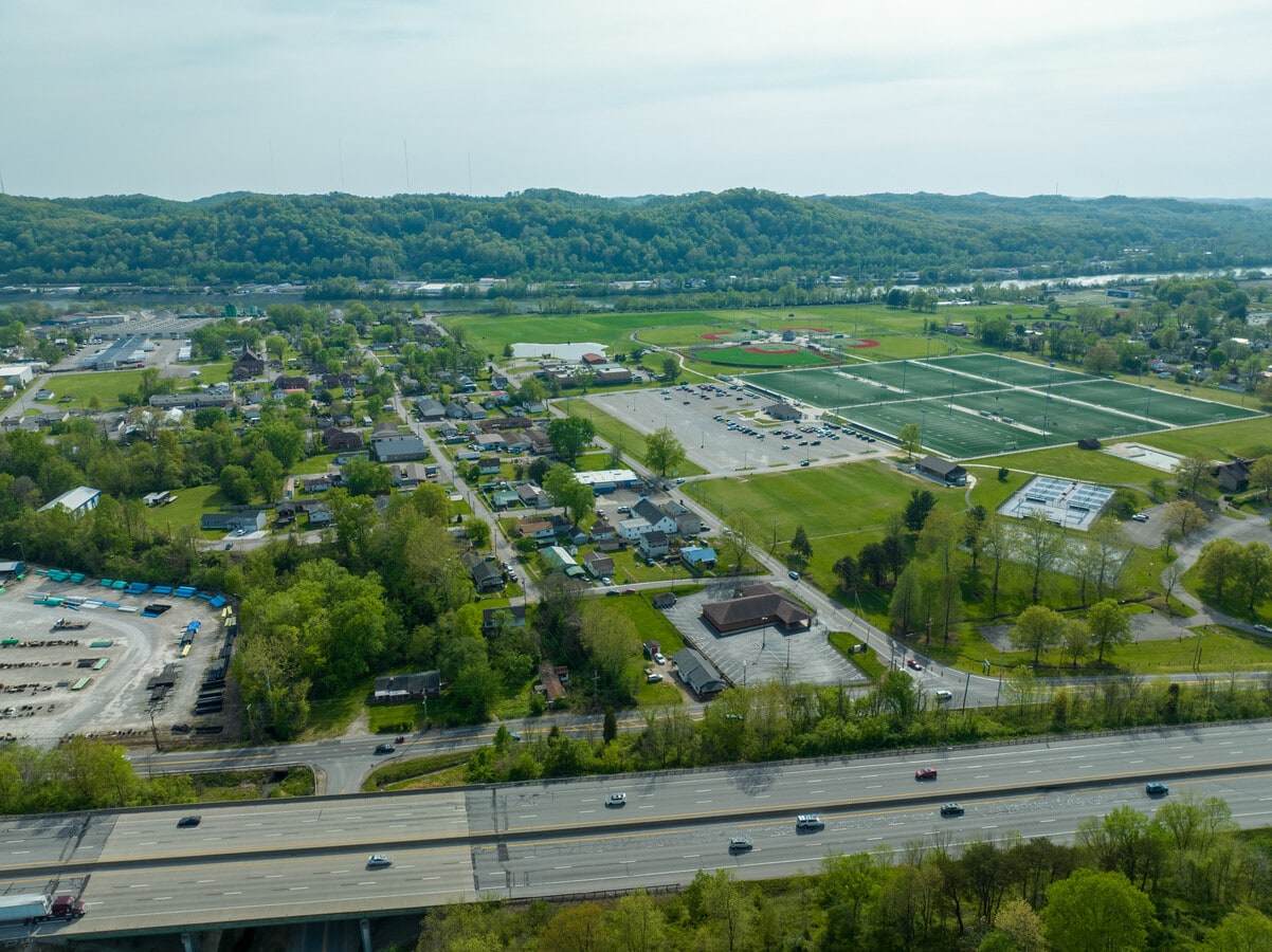 522 King St, Dunbar, WV 25064