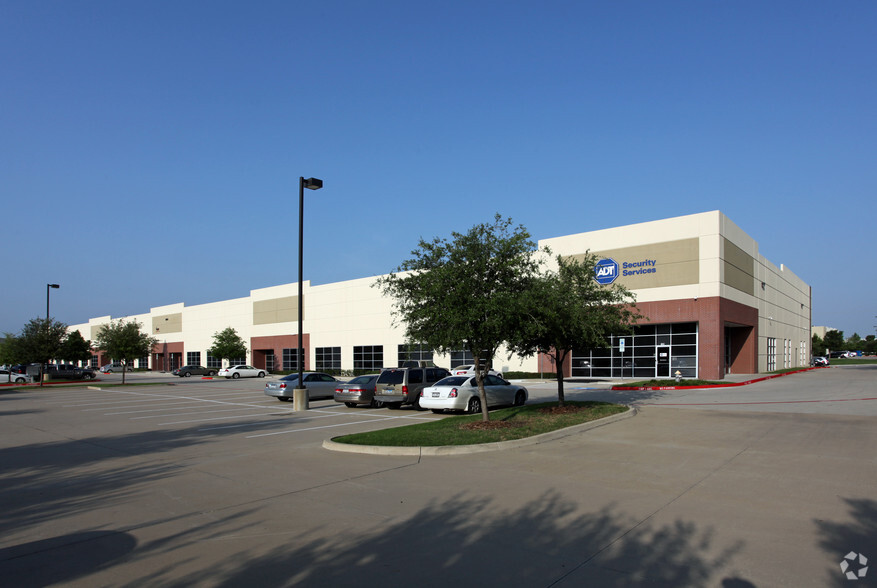 1600 Wallace Dr, Carrollton, TX for lease - Building Photo - Image 2 of 7