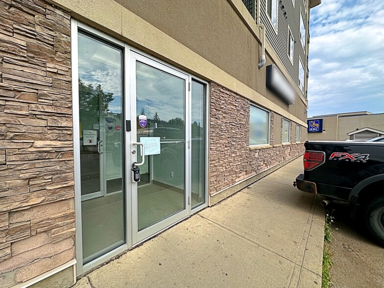 118 Millennium Dr, Fort McMurray, AB for lease - Building Photo - Image 2 of 23