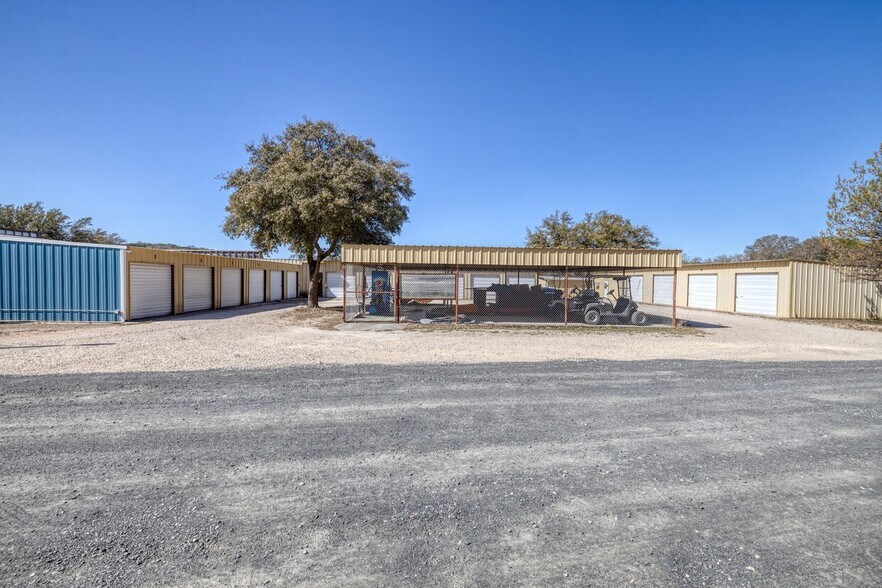 49 Encino Dr, Concan, TX for sale - Building Photo - Image 2 of 120
