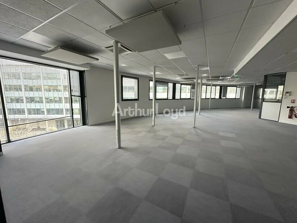 Office in Reims for lease Interior Photo- Image 1 of 7