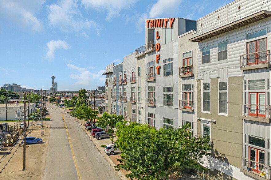 1403 Slocum St, Dallas, TX for lease - Primary Photo - Image 1 of 35