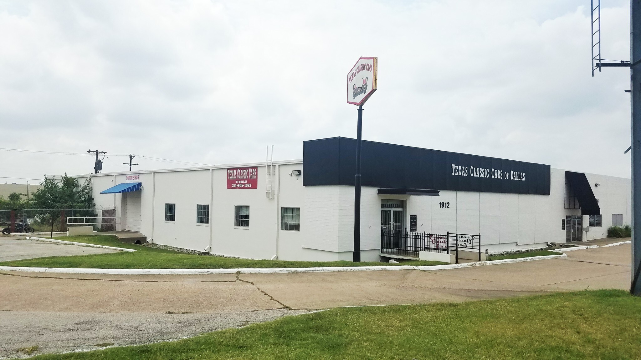 1900-1912 W Mockingbird Ln, Dallas, TX for sale Building Photo- Image 1 of 1