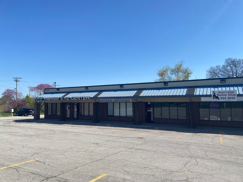 10215 E 350 Hwy, Raytown, MO for lease - Building Photo - Image 3 of 14